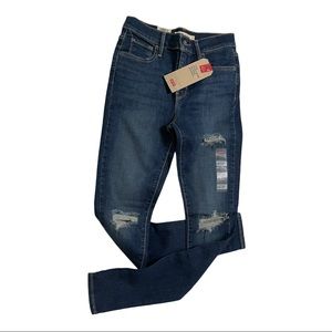 Levi’s 720 High Rise Super Skinny Jeans Sz 26 NWT